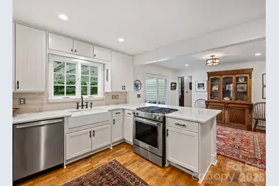 2126 Cumberland Avenue, Charlotte, NC 28203 - Photo 11