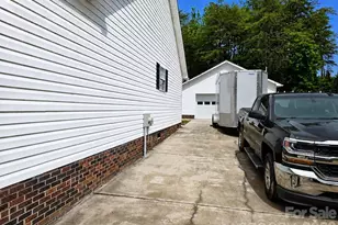 4583 Shawnee Ct, Maiden, NC 28650 - Photo 5