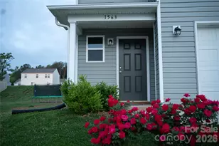 1563 Catskill Way, Newton, NC 28658 - Photo 3