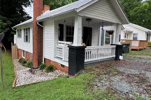 204 E Hargrave St, Wadesboro, NC 28170 - Photo 1