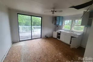 170 Ray St, Waynesville, NC 28786 - Photo 13