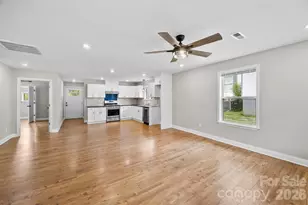 306 E Parker St, Kings Mountain, NC 28086 - Photo 7