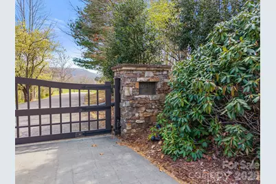 1034 Oleta Mill Trail #49, Hendersonville, NC 28792 - Photo 3