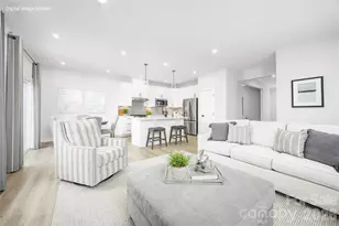 917 Heathway Dr, Charlotte, NC 28213 - Photo 5