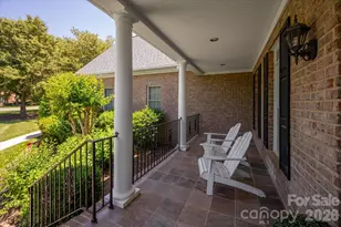 8707 Calumet Farms Dr, Waxhaw, NC 28173 - Photo 3