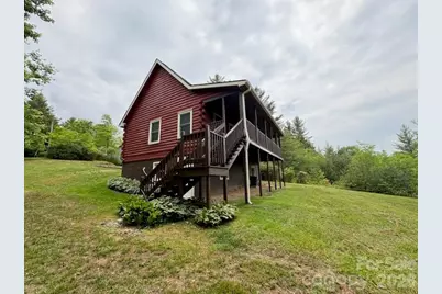 9064 Wildflower Lane, Newland, NC 28657 - Photo 7
