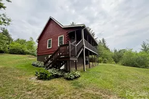 9064 Wildflower Ln, Newland, NC 28657 - Photo 7