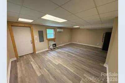 9064 Wildflower Lane, Newland, NC 28657 - Photo 27