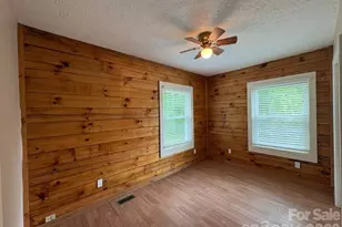 9064 Wildflower Ln, Newland, NC 28657 - Photo 21