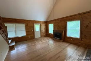 9064 Wildflower Ln, Newland, NC 28657 - Photo 15