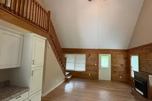 9064 Wildflower Ln, Newland, NC 28657 - Photo 11