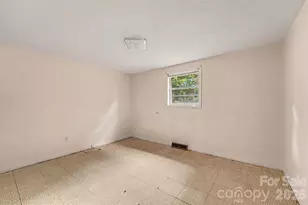 2871 Loviee Rd, Lincolnton, NC 28092 - Photo 9