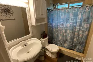 3315 Erskine Dr, Charlotte, NC 28205 - Photo 19