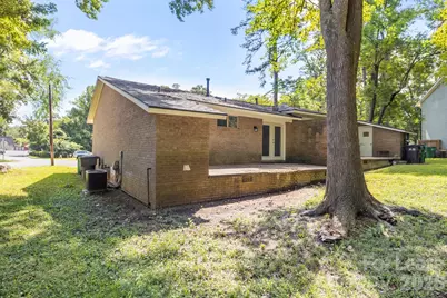 3315 Erskine Drive, Charlotte, NC 28205 - Photo 7