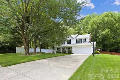 3009 Oakcroft Drive, Matthews, NC 28105 - Photo 3