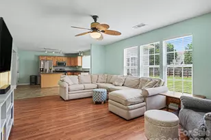 156 Barrington Dr, Mount Holly, NC 28120 - Photo 7