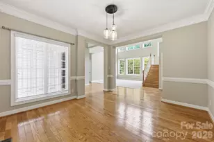 8526 Wren Creek Dr, Charlotte, NC 28269 - Photo 7