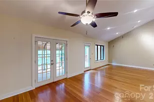 103 Woodfield Dr, Asheville, NC 28803 - Photo 5