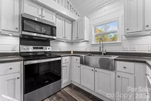 619 Kitchens Branch Rd, Sylva, NC 28779 - Photo 5