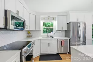 824 Riverwood Rd, Charlotte, NC 28270 - Photo 7