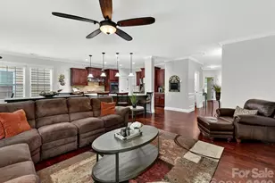 5021 Helena Park Ln, Matthews, NC 28105 - Photo 7