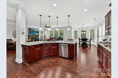 5021 Helena Park Lane, Matthews, NC 28105 - Photo 5