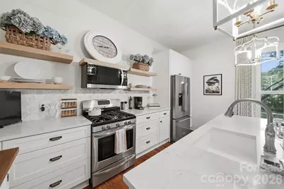 902 N Ashe Avenue, Newton, NC 28658 - Photo 11