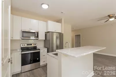 1300 W Walnut Avenue, Gastonia, NC 28052 - Photo 5