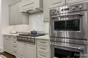 2946 Wheelock Rd, Charlotte, NC 28211 - Photo 15