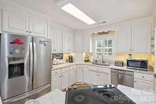 1302 Laurel Woods Dr, Gastonia, NC 28052 - Photo 21