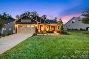 124 Chimney Rock Ct, Denver, NC 28037 - Photo 3