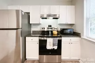 7841 Petrea Ln, Charlotte, NC 28227 - Photo 13