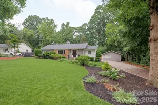 3227 Driftwood Dr, Charlotte, NC 28205 - Photo 3