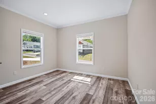 121 Bellamy Rd, Asheville, NC 28806 - Photo 13