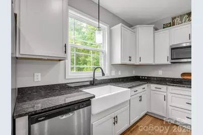 905 Rolling Road, Lincolnton, NC 28092 - Photo 15