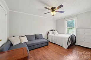 2039 Cline St, Statesville, NC 28677 - Photo 9