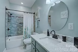 606 Carriage Commons Dr, Hendersonville, NC 28791 - Photo 31