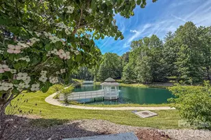 606 Carriage Commons Dr, Hendersonville, NC 28791 - Photo 47