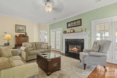 606 Carriage Commons Drive, Hendersonville, NC 28791 - Photo 7