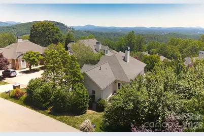 606 Carriage Commons Drive, Hendersonville, NC 28791 - Photo 3