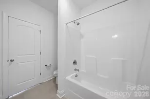 1805 Edgewater Dr NW, Conover, NC 28613 - Photo 33
