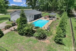 1516 Lowrys Hwy, Chester, SC 29706 - Photo 3