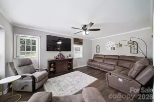 1516 Lowrys Hwy, Chester, SC 29706 - Photo 9