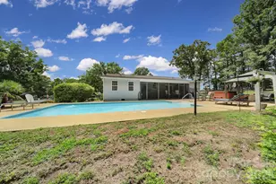 1516 Lowrys Hwy, Chester, SC 29706 - Photo 3