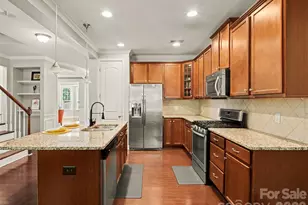 7128 Toxaway Ln, Charlotte, NC 28269 - Photo 13
