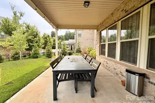10112 Pinecroft Creek Ln, Matthews, NC 28105 - Photo 27