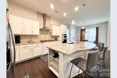 10112 Pinecroft Creek Lane, Matthews, NC 28105 - Photo 7