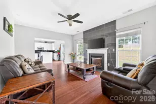 2508 Oakdale Creek Ln, Charlotte, NC 28216 - Photo 17