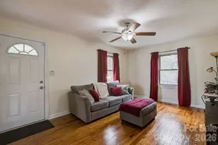 202 Chester Ave, Great Falls, SC 29055 - Photo 5