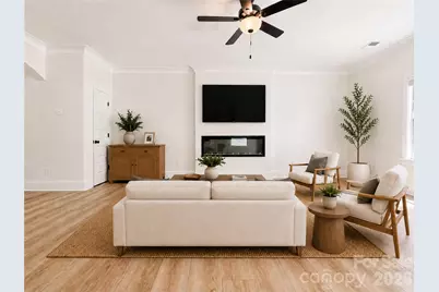 1228 N Sharon Amity Road, Charlotte, NC 28211 - Photo 5